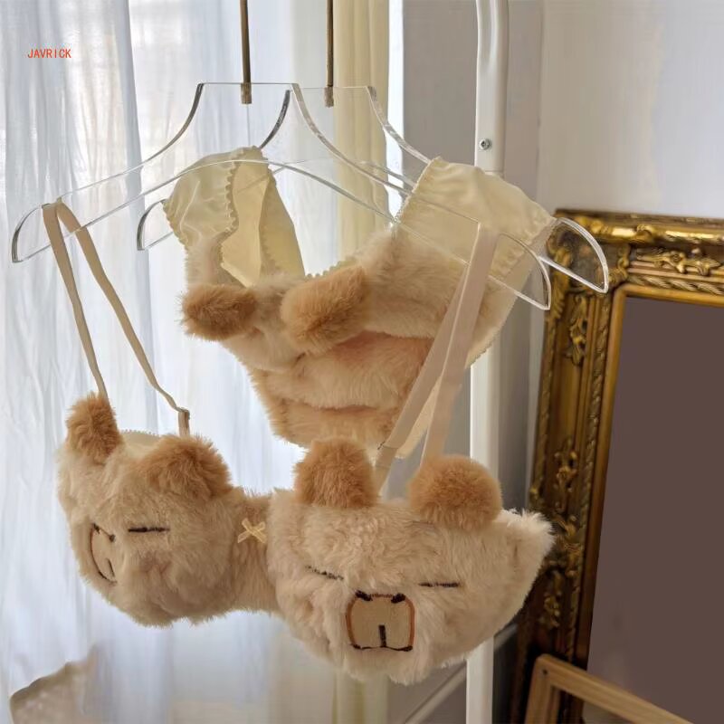 Lingerie Capybara. Ensemble lingerie soutien-gorge et culotte